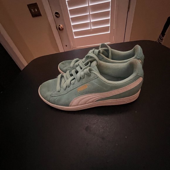 Puma size 6 mint suede classic shoes - Picture 3 of 11